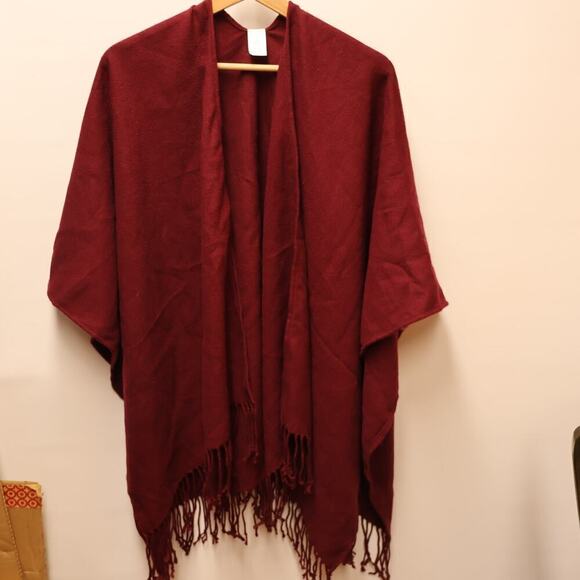 100 % Acrylic Cape Fringe Bottom Open Front Cranberry One Size - Picture 4 of 16